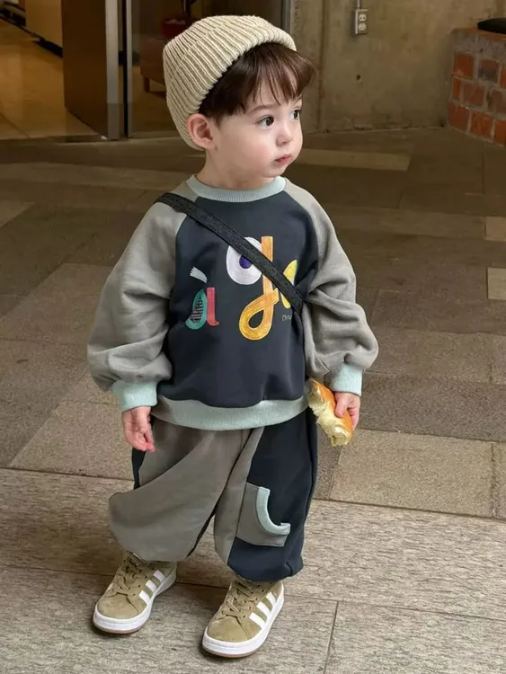 男童春秋套装儿童2025新款韩版拼色圆领卫衣女宝宝洋气束腿卫裤薄