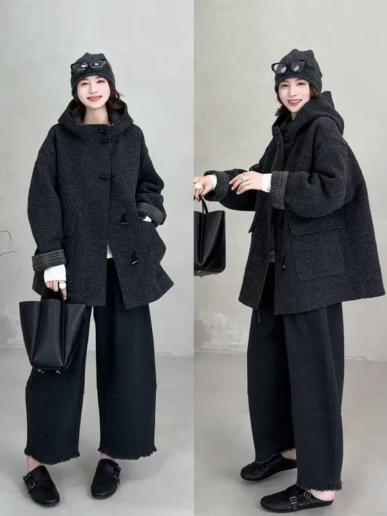 月月 2025秋冬【缄默之壤】小众设计极简拼格纹连帽外套 2510C6603