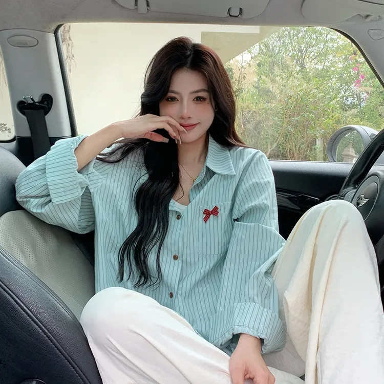 湖蓝色条纹衬衫正肩外套女2025早春新款大码胖mm韩系减龄外搭上衣