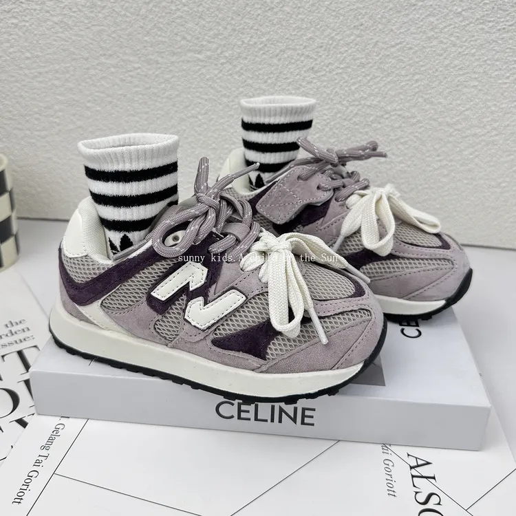 女孩运动鞋2025秋季儿童软底阿甘鞋防滑韩版百搭女童丑萌德训鞋子