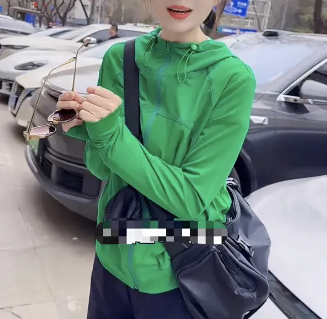 薄款防晒连帽女拉链直下摆短外套长袖夏季网红宽松百搭风衣