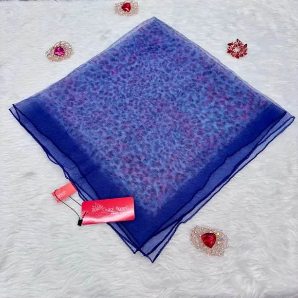 بوۋىر گۈللۈك ھىلىلە  豹纹花纹时尚洋气夏季款百搭泡泡纱方巾