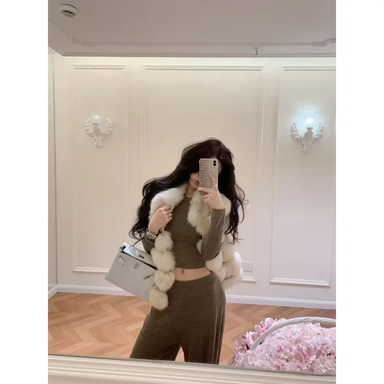 韩系休闲通勤风穿搭无袖毛毛宽松马甲外套修身针织短款上衣阔腿裤