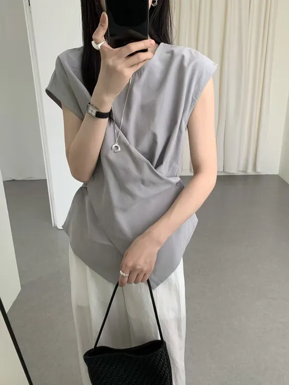 韩系交叉设计款小衫超舒服