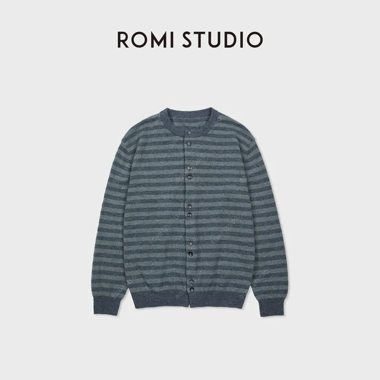 ROMI STUDIO”100高支精纺羊毛“亲肤不扎渐变条纹开衫RWCAW66286