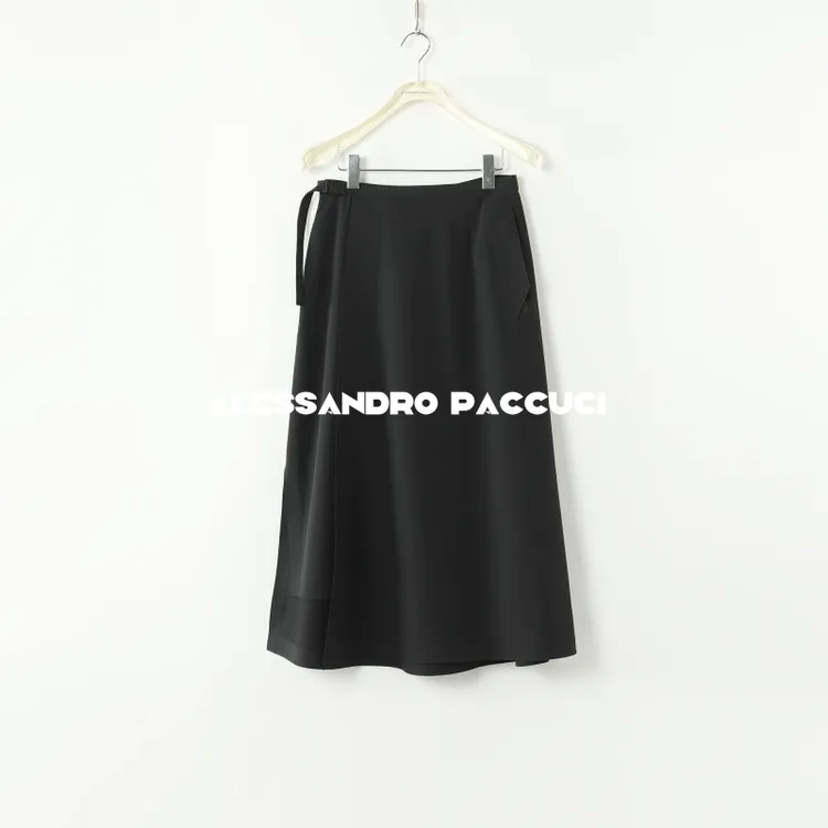 AP洛哥43076QB【徒步】一片式黑色户外风压胶时尚百搭半身裙2024秋