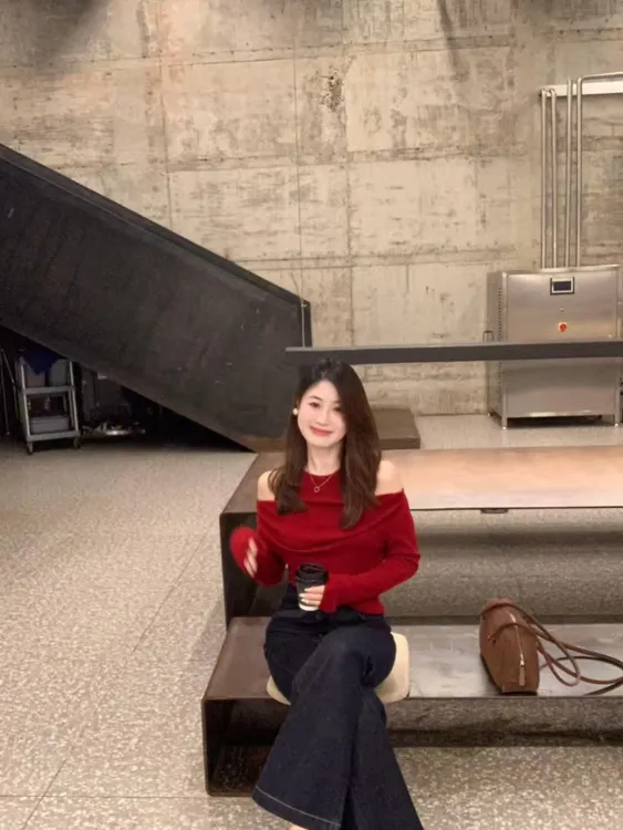 2025秋季新款韩系复古红褐色长袖针织衫复古阔腿牛仔裤两件套装