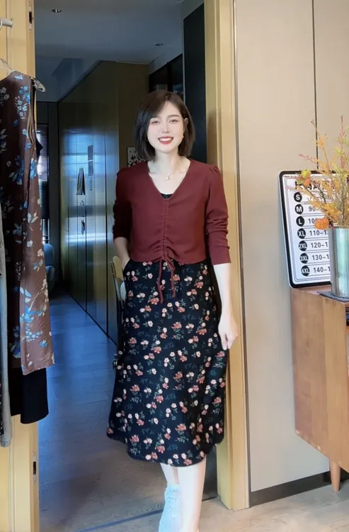大H【绯云套装】简约时尚套装洋气方领显瘦气质网红碎花通勤风打底