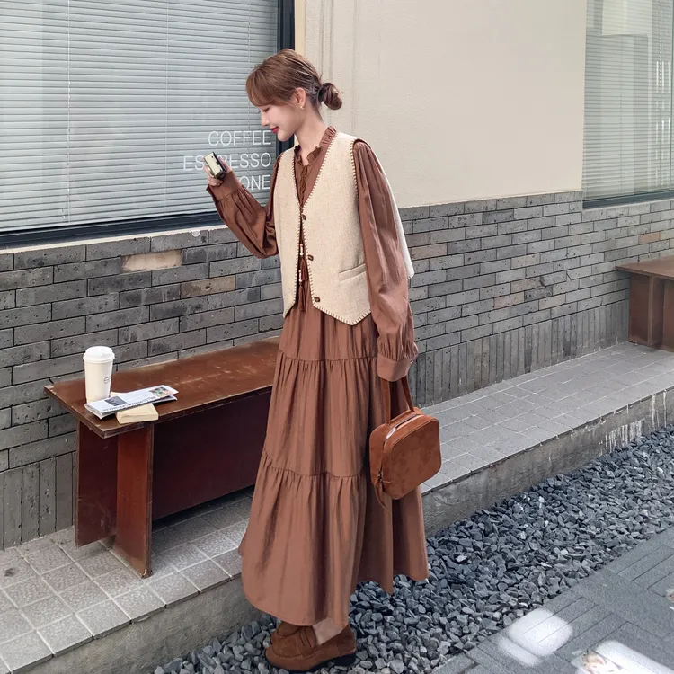 入秋一整套女装2025新款秋季清冷系时尚马甲连衣裙套装两件套长裙