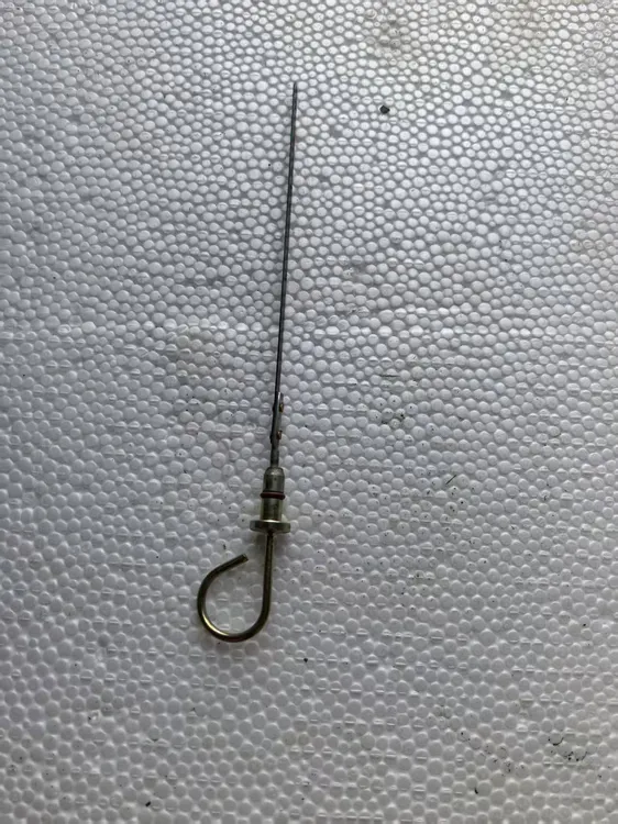 常柴发动机4G33  机油尺。