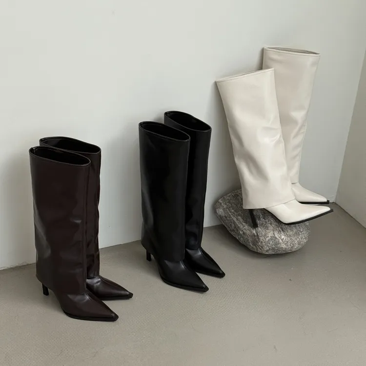 慢西西秋季新品2025骑士靴裤管高级感显瘦尖头辣妹不过膝细跟长靴