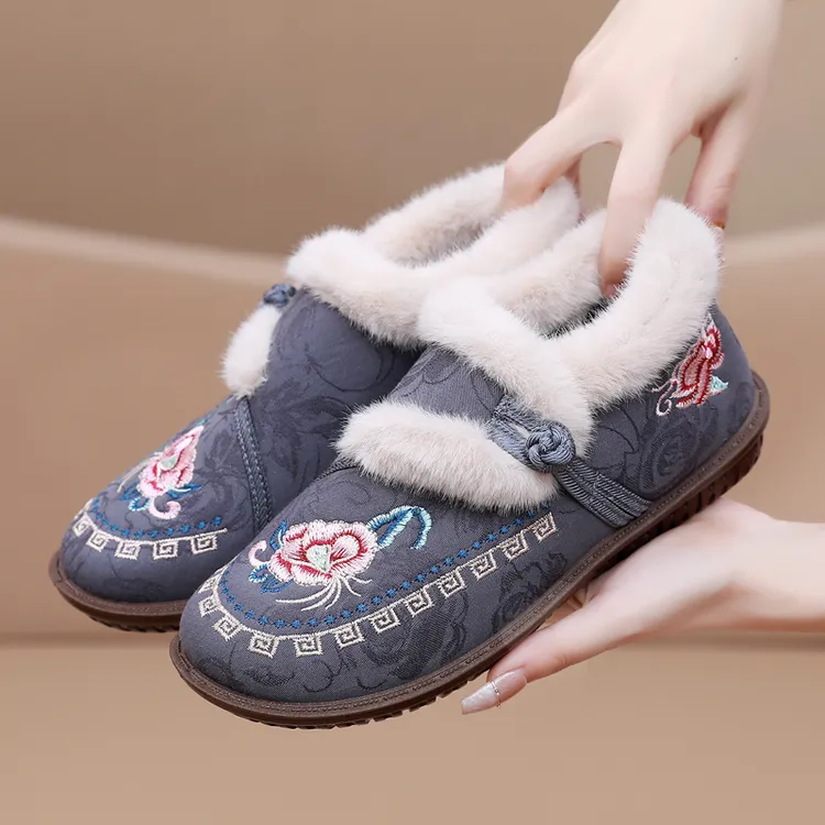 意迪森民族风老北京布鞋女加绒加厚冬季保暖绣花鞋复古妈妈鞋冬天