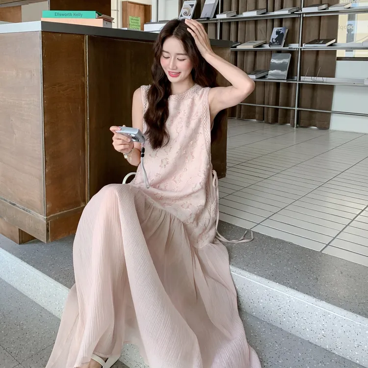 长裙无袖连衣裙夏季晕染吊带裙时尚法式显瘦小众夏装蕾丝碎花气质