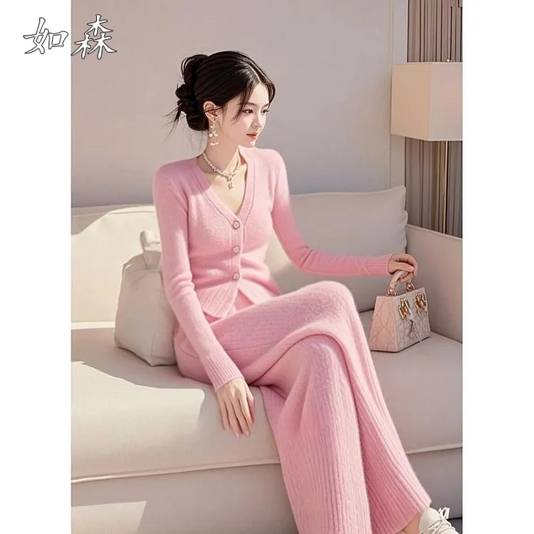 2025秋季穿搭一整套漂亮女装时髦洋气小香风粉色针织衫半身裙套装