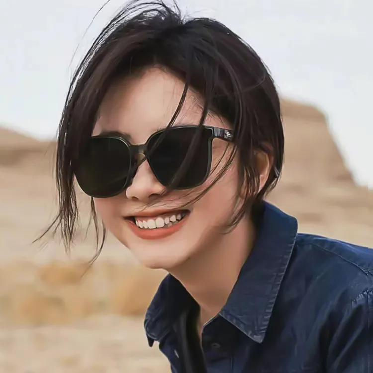 新款网红偏光太阳镜女时尚方框显脸小眼镜防紫外线开车墨镜潮9136