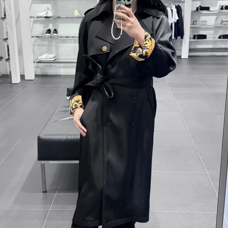 全新未使用 VERSACE/范思哲 女士休闲百搭风衣外套