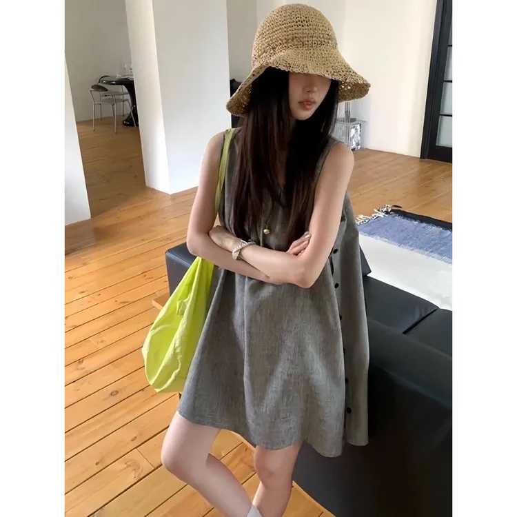 小众设计感侧边纽扣背心连衣裙女夏季宽松休闲无袖字运动小个子