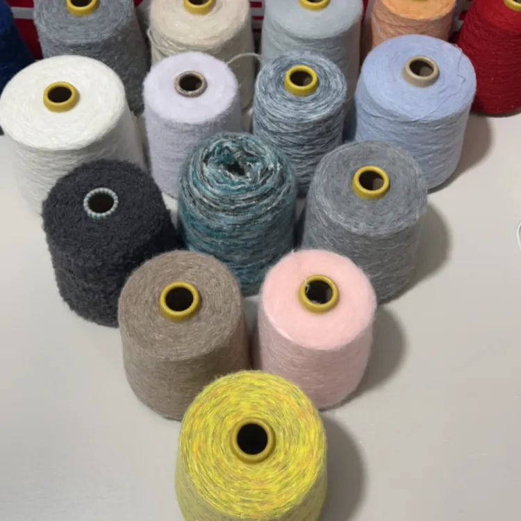 爱生活爱编织，柔软亲肤手工针织渐变色马海绒毛线适合编织