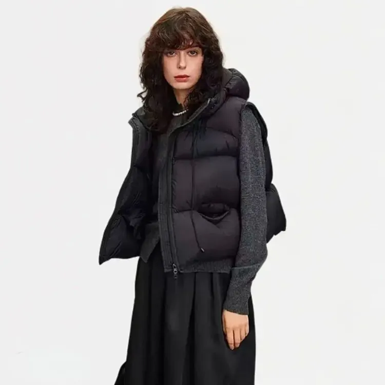 马甲鹅绒女短款连帽冬季新款2025宽松白鹅绒小个子背心坎肩外套女