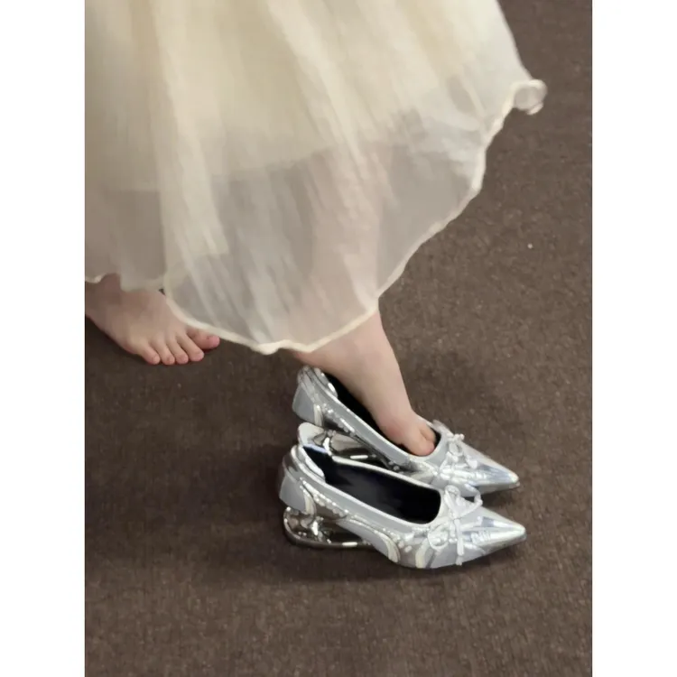 羊皮版！2025新款复古风尖头浅口坡跟单鞋女款通勤百搭一脚蹬瓢鞋