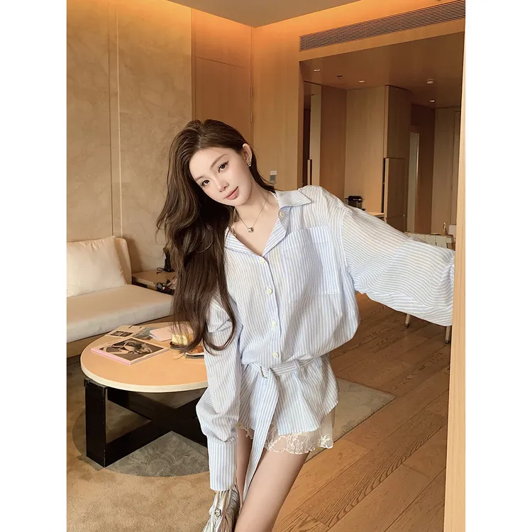 【QIUROUYAO邱肉瑶】沁爽格调*打造干净力蕾丝条纹衬衫套装长袖宽松