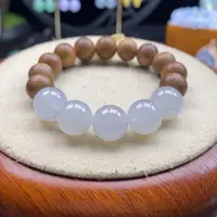 沉香木手串翡翠白冰手串