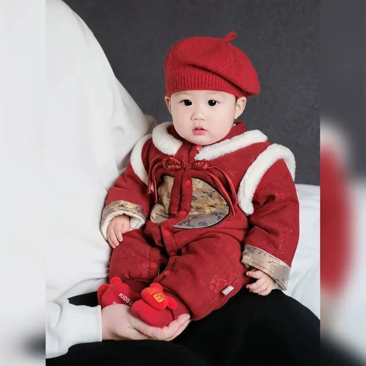 童泰【万达撤柜现货】男宝宝过年衣服冬季喜庆宝宝连体衣夹棉加绒唐