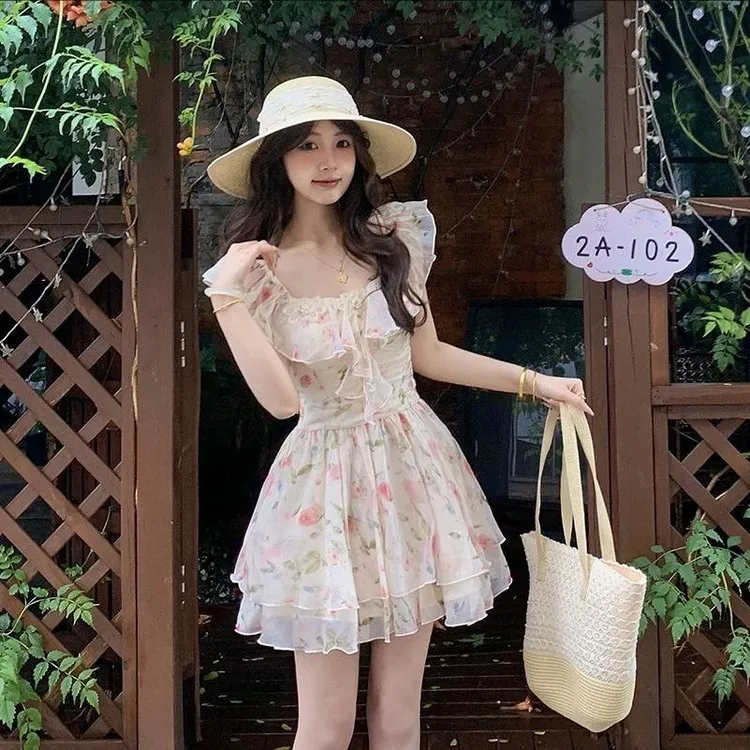 甜美碎花夏季法式飞飞袖减龄小个子短裙气质蓬蓬连衣裙