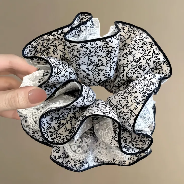 蕾丝碎花双层大肠发圈高级感扎头发绳复古氛围感超大头花皮筋头绳