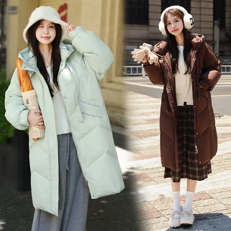 胖MM加大码羽绒服女中长款200斤大被子2025新款宽松过膝连帽外套
