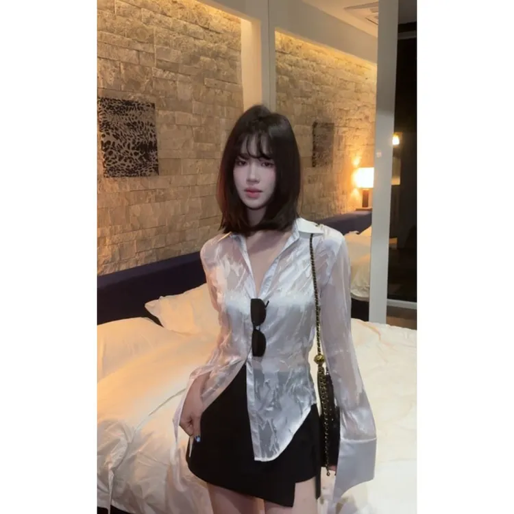 辣妹纯欲休闲百搭时尚小众设计感长袖衬衫上衣高腰修身显瘦半身裙