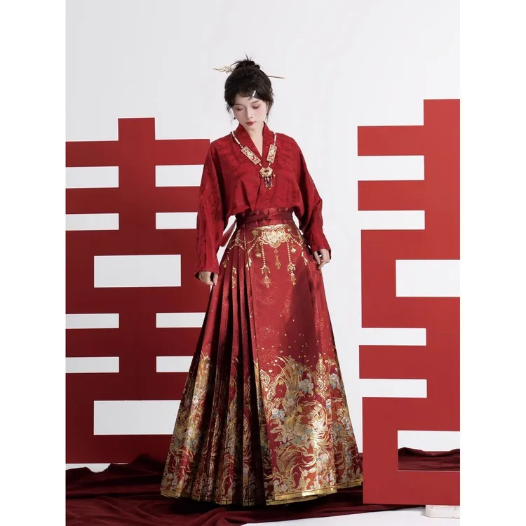 新中式汉服敬酒服订婚礼裙婚服红色马面