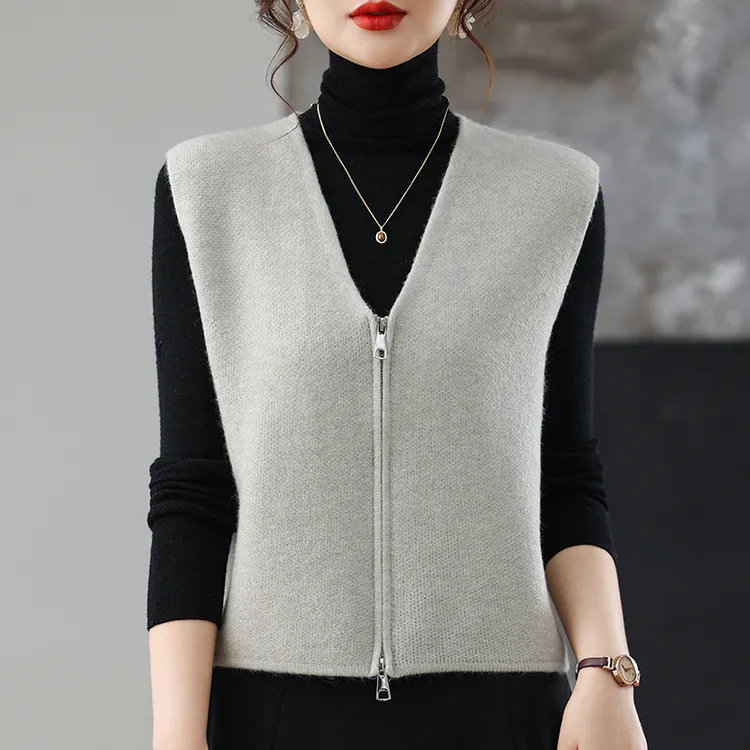 秋冬新款马甲背心羊毛衫女百搭V领拉链针织开衫毛衣宽松外搭春秋