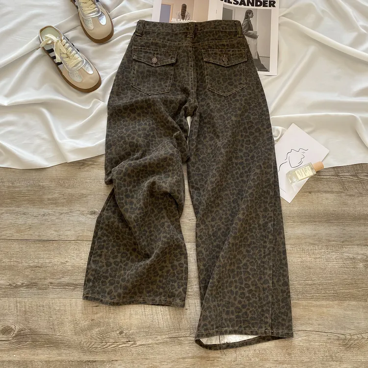 超火高街豹纹直筒牛仔裤女2025秋冬季新款高腰显瘦宽松加绒阔腿裤