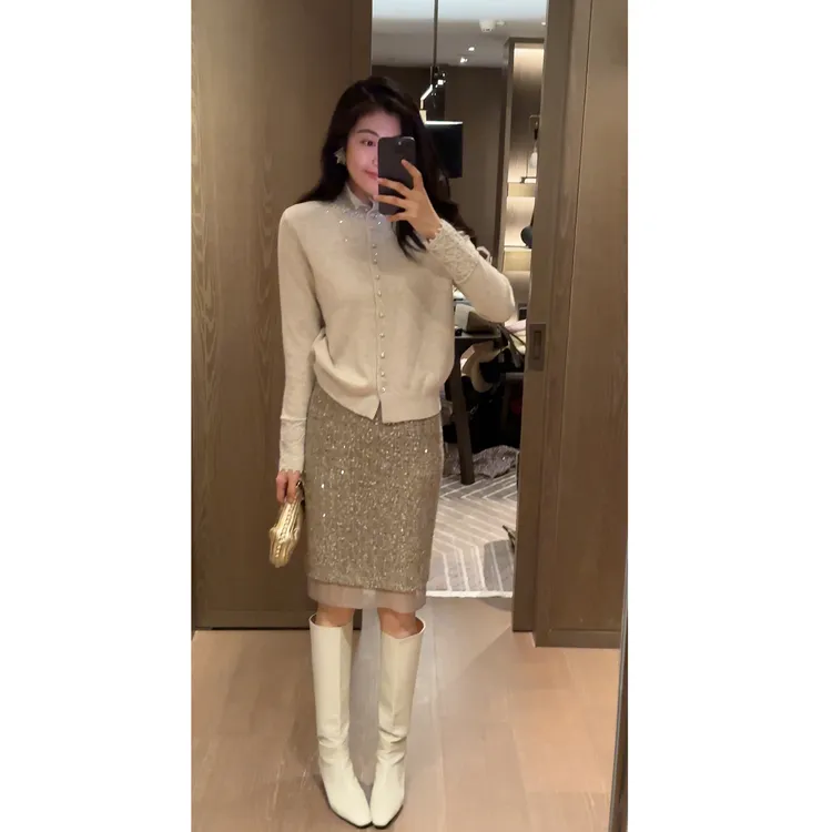 N.COU妮蔻25冬新款精致老钱风百搭烫钻高领绵羊毛针织开衫DY61760