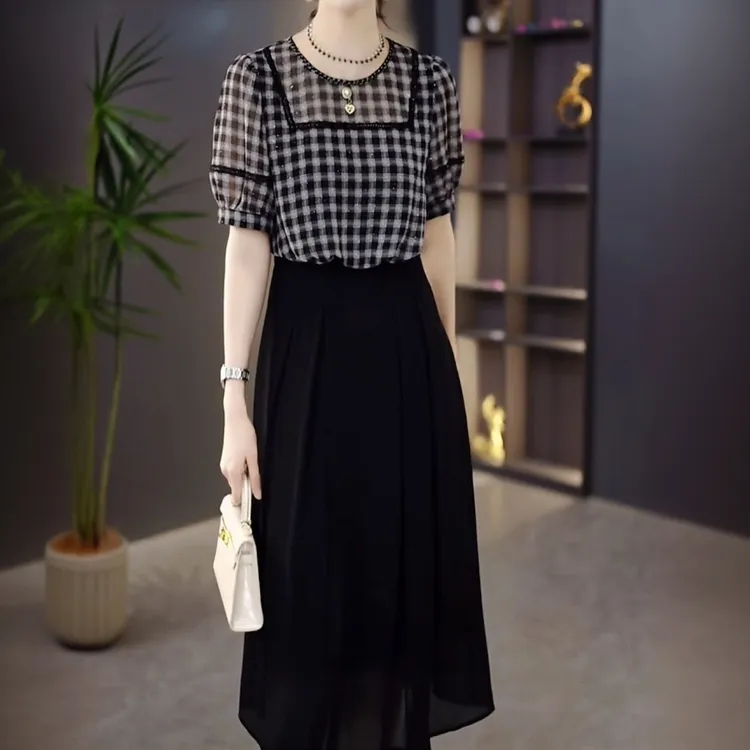 高级琉璃丝时尚洋气百搭碎花假两件礼服裙2025春夏新款显瘦连衣裙