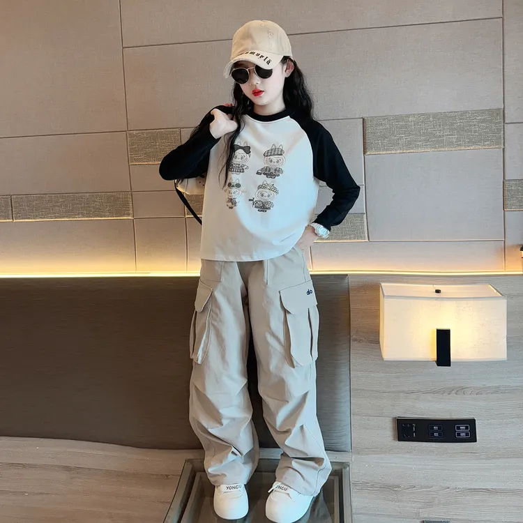 女童工装裤秋2025新款儿童韩系穿搭超火裤子女大童秋装阔腿裤套装