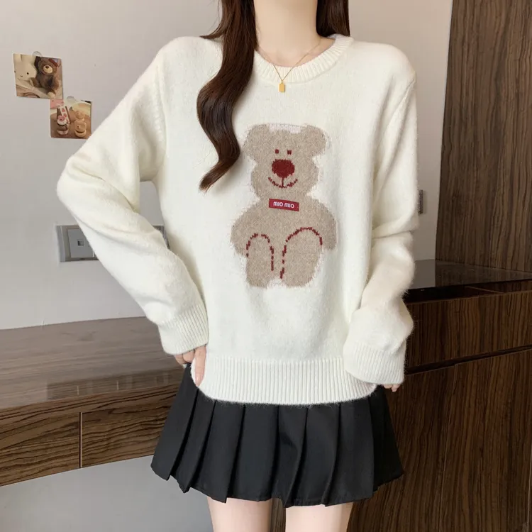 女童白色毛衣女秋冬新款可爱小熊宽松显瘦洋气休闲慵懒风针织上衣