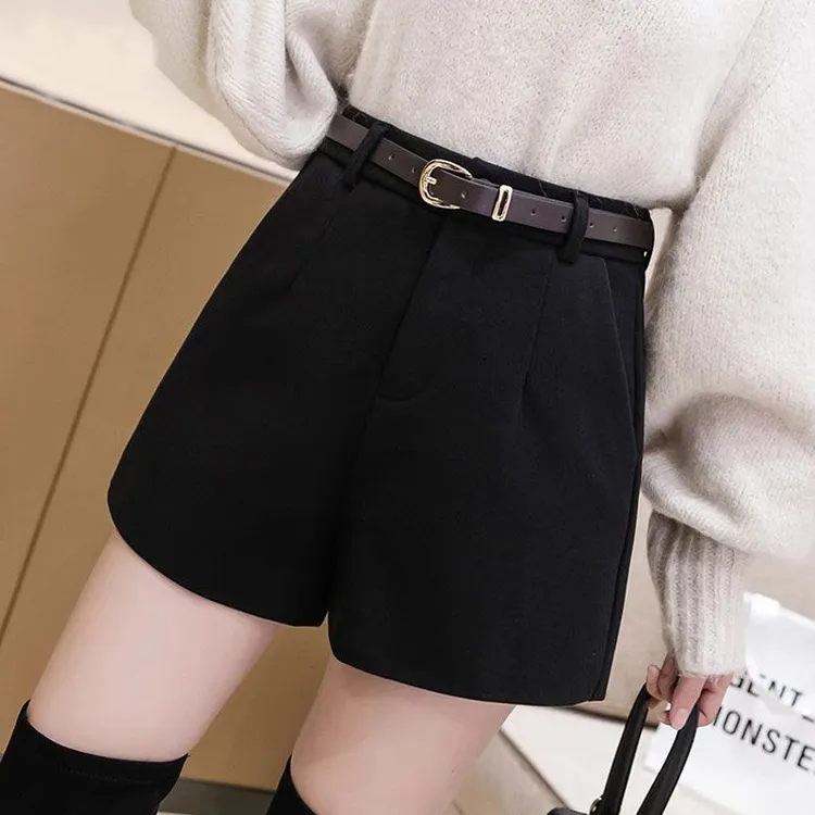 KALUOLAI/卡洛莱毛呢裤子秋冬女黑色厚款短裤高腰阔腿裤外穿靴裤