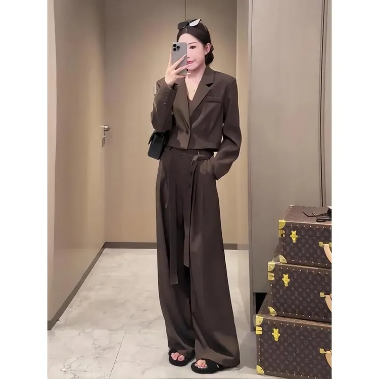 秋季时髦气质赫本风翻领长袖短款西服外套女韩版高腰阔腿裤两件套