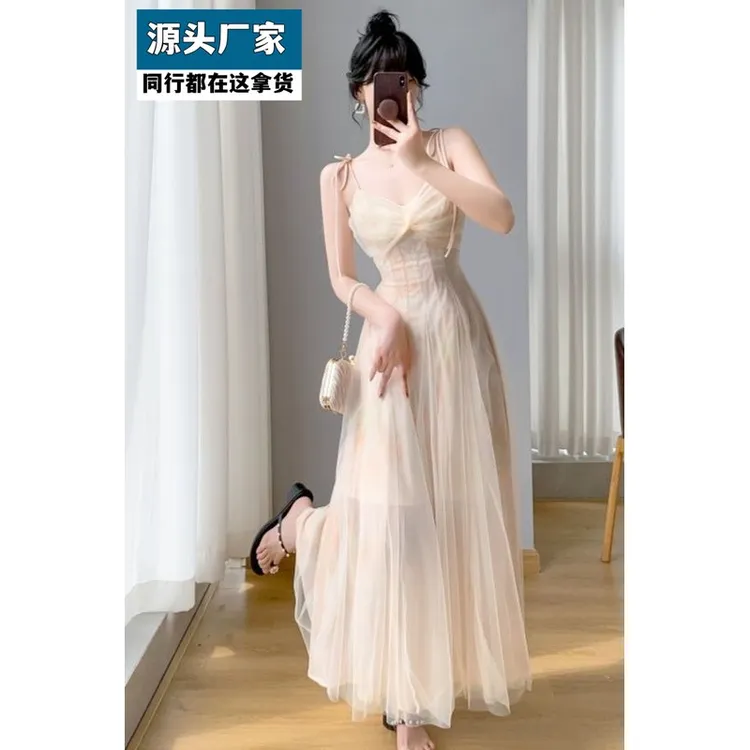 梵乐芬春夏新款气质甜美网纱拼接系带收腰显瘦吊带连衣裙+针织防