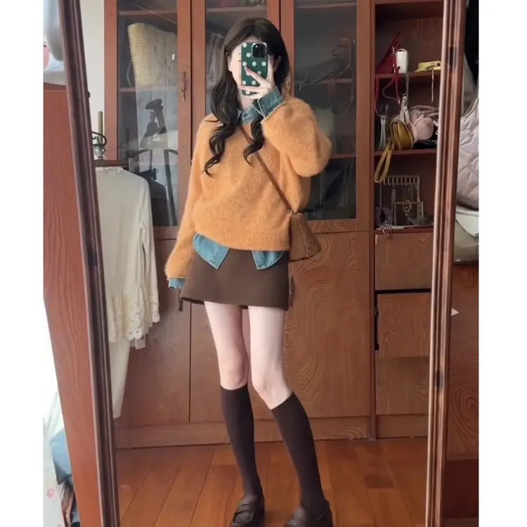超火一整套2025秋冬新款时尚甜美减龄慵懒风打底毛衣短裙三件套