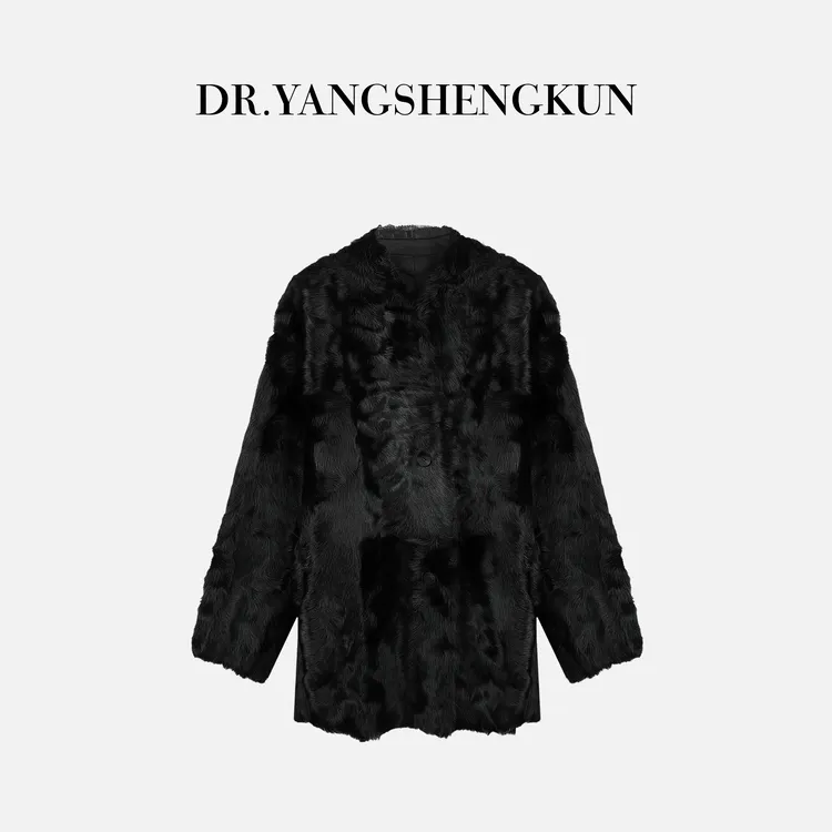 杨圣坤2025秋冬新品小湖羊皮毛一体简约高级感皮草外套TR25814112