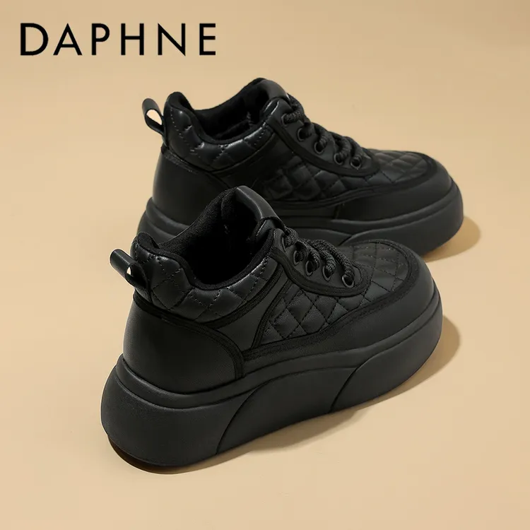 达芙妮不累脚加绒保暖高帮鞋女款2025冬季新款英伦风厚底增高棉鞋