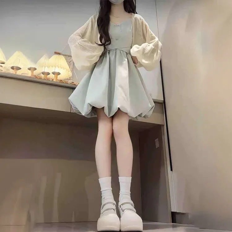 靓妍来夏季法式度假风显瘦吊带花苞裙女+镂空防晒披肩两件/套装
