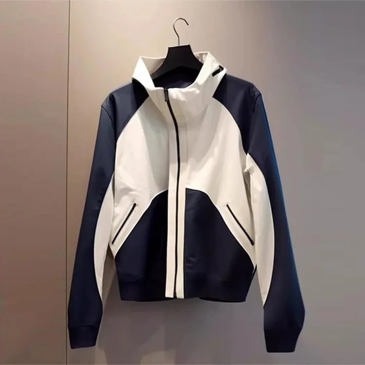 独特漂亮的春秋季外套女2025新款爆款韩系简约时尚撞色立领冲锋衣