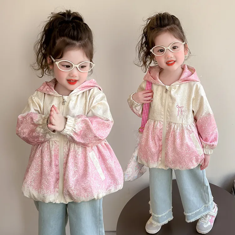 女童渐变外套2025新款儿童春秋装韩版洋气连帽女宝宝春季休闲上衣
