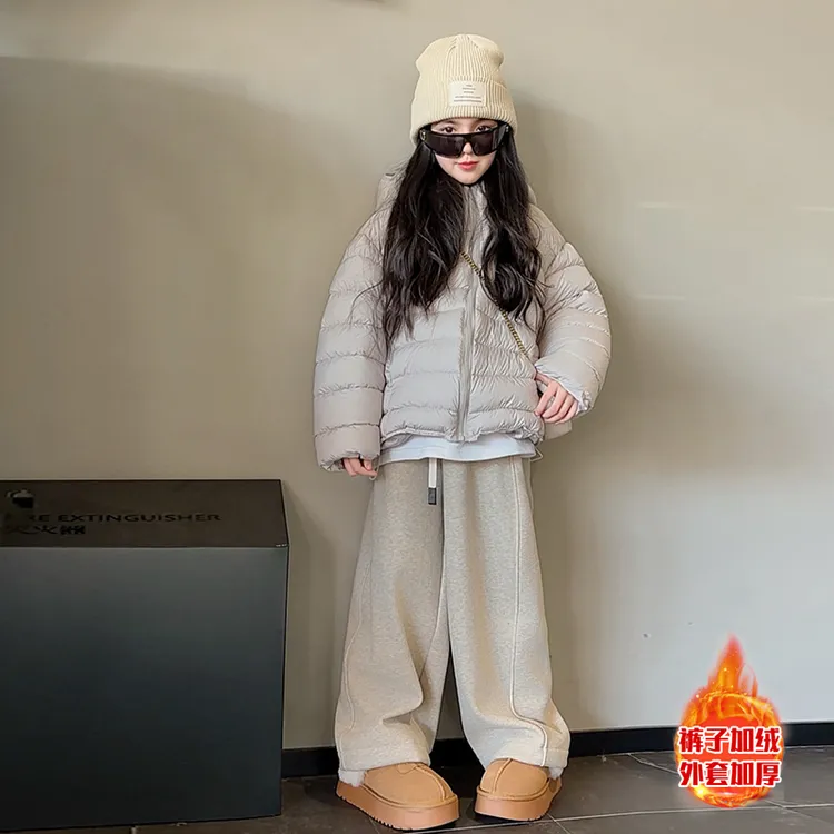 女童套装时尚加厚保暖连帽排骨棉服加绒糯米弯刀裤两件套2025冬新