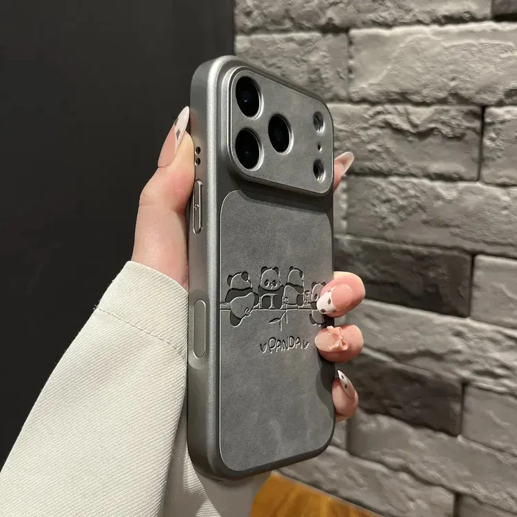 适用苹果17promax手机壳大视窗可爱熊猫16pro防摔全包皮质保护套