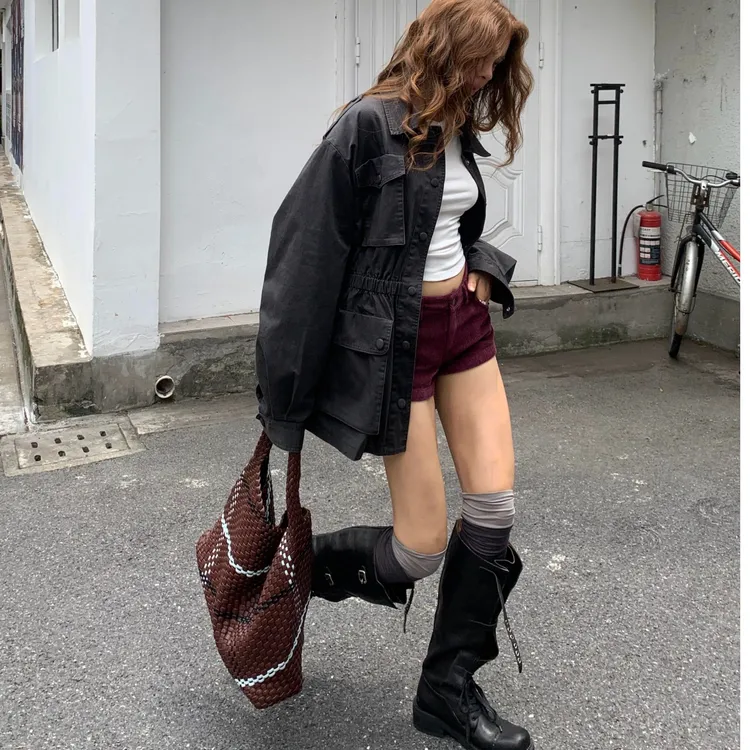  美式翻领风衣早秋休闲外套白色短袖复古美式短裤韩版ins辣妹套装